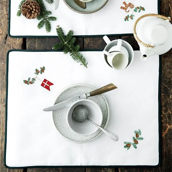 Langkilde & Søn - Mantel navideño con bandera - 38 x 50 cm.